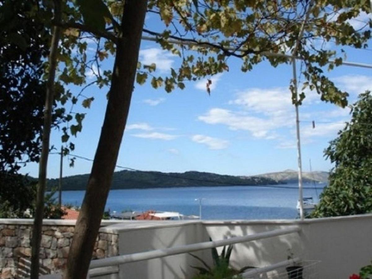 Apartments Doria - 20M From Beach Трогир Экстерьер фото