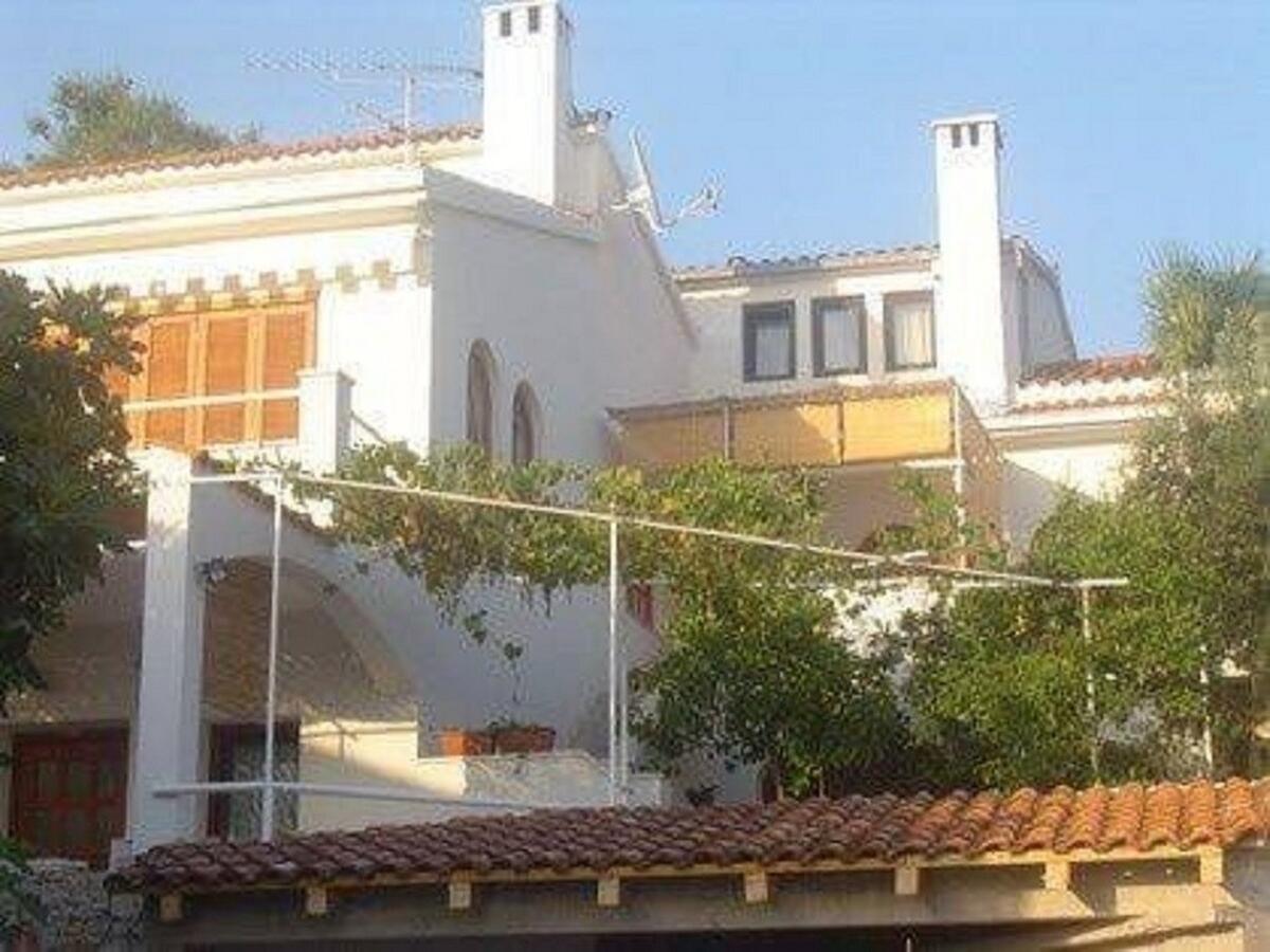 Apartments Doria - 20M From Beach Трогир Экстерьер фото